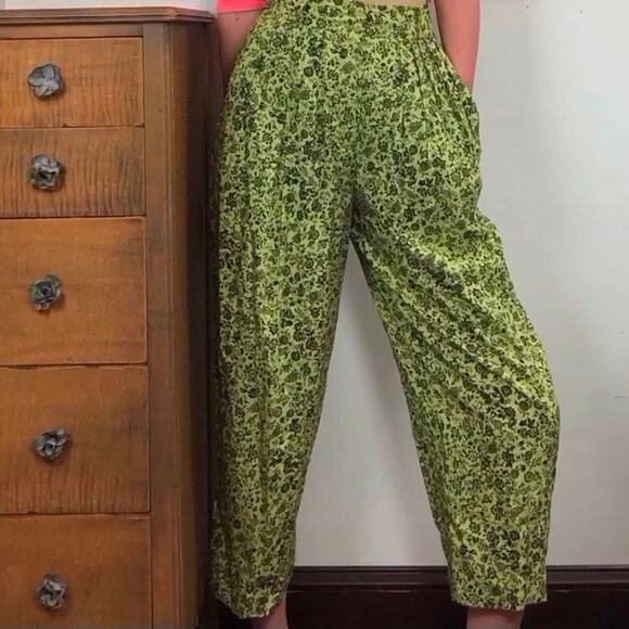 Vintage Aeropostale Pants, 90s Green & Black High Waisted Tapered Floral Pants S - Picture 5 of 10